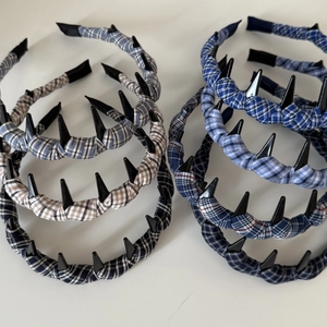 Serre-tête en tissu à carreaux rétro avec pointes punk noirs en plusieurs coloris