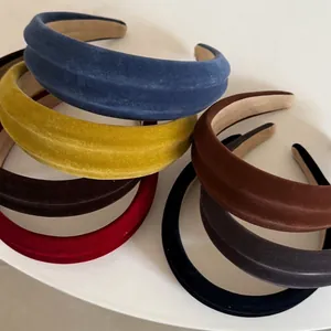 Serre-tête épais en velours multicolore pour femmes avec design volumineux haut