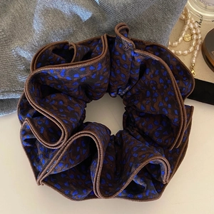 Vintage Leopard Print Large Satin Scrunchies For Women Retro Hair Ties Fashionable Ponytail Holder Hair Accessories