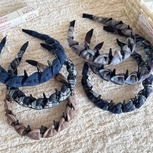 Vintage plaid fabric twisted headbands with non-slip teeth for women in multiple colors