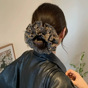 Vintage Leopard Print Scrunchies For Women Oversized Pleated Hair Ties Handmade Polyester Hair Rings Ponytail Accessories