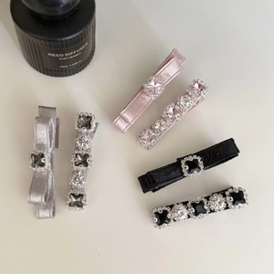 Lot de 6 barrettes en satin élégantes avec strass brillants en rose, gris et noir