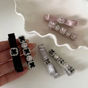 Barrette à Cheveux en Satin avec Nœud Papillon et Strass Cristal Élégant Accessoire de Coiffure pour Femmes
