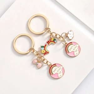 Regenbogen Buchstaben Schlüsselanhänger Set mit LOVE HAPPY Charms und Don't Give Up Slogan