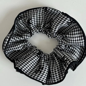 Chic black and white houndstooth oversized scrunchie in woven texture fabric