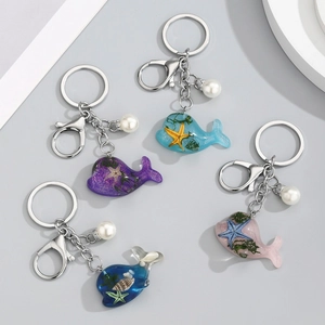 Lot de 4 porte-clés dauphins en résine avec étoiles de mer et coquillages bleus et roses