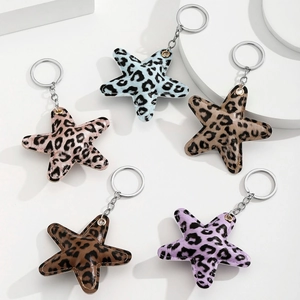 Star-shaped leopard print leather keychains set in five assorted pastel colors