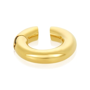Detailed close-up of 18k gold plated C-shaped ear cuff featuring polished metal finish