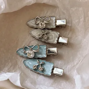 Elegante Schleife Kirsche Haarklammern Für Damen Metall Strass Emaille Entenschnabel Clips Süße Silbergrau Blau Haarschmuck