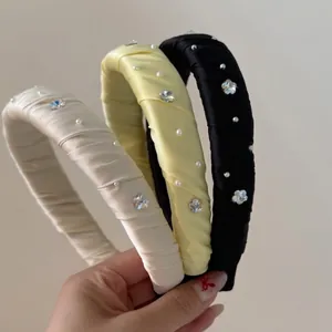 Serre-tête Rembourré en Satin Plissé pour Femmes Avec Künstliche Perles et Strass en Fleur Accessoire de Coiffure Français