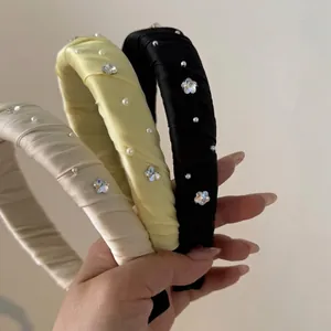 Lot de serre-têtes plissés en satin avec perles et fleurs en cristal élégantes