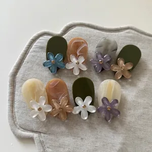 Floral hair clips set with resin marble texture and golden crystal center in Morandi colors