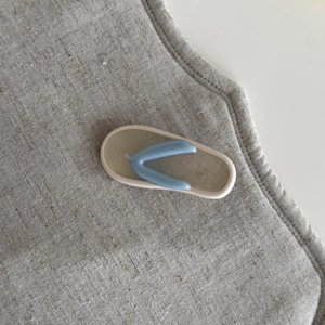 Creative light blue flip-flop acetate hair clip for summer vacation style hair accessory