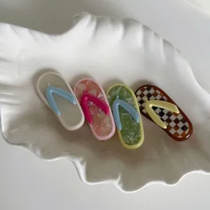 Creative Flip-Flop Shaped Acetate Hair Clips For Women Cute Summer Beach Vacation Duckbill Hairpins Fashion Hair Accessories