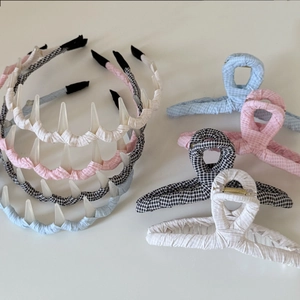 Ensemble serre-tête et pince à cheveux en tissu à carreaux bleus et roses