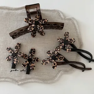 French Leopard Print Flower Hair Clip For Women Fashion Acrylic Shark Clip Banana Clip Elegant Vintage Hair Accessories