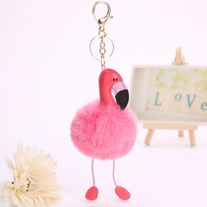 Porte-clés flamant rose en fausse fourrure avec cuir PU fuchsia et crochet doré brillant