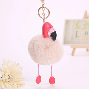 Porte-clés flamant rose en cuir PU avec pompon en fausse fourrure et anneau doré