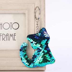 Cat shaped sequin keychain with blue gradient flip sequins for bags or car keys