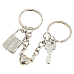 Silver alloy heart lock and key keychain set for couples, perfect Valentine gift item
