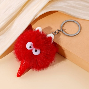 Schattige rode monster pluche sleutelhanger met aardbeidetail en ring voor tassen