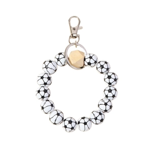 Bracelet porte-clés à perles de football avec motifs noir et blanc et perle en bois