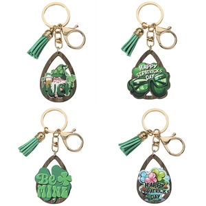 Saint Patricks Day Shamrock Wooden Keychain Green Tassel Gold Alloy Key Ring Luck Gnome Holiday Decor Pendant For Bag Car