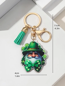Detail view of St. Patrick's Day gnome keychain with size measurements in centimeters and inches