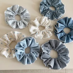 Lot de 7 chouchous bleu et blanc avec motifs à pois, carreaux et nœuds floraux