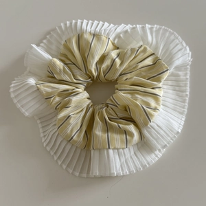 Chic oversized double-layer striped lace scrunchie with pleated chiffon edges