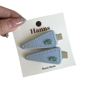 Lot de jolies barrettes triangulaires bleu clair avec étiquette faite main et couture