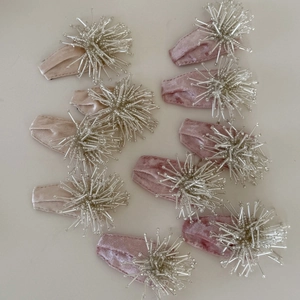 Set de barrettes à cheveux artisanales avec perles et base en velours rose
