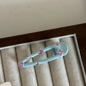 Elegant mint blue hair clip with pink gemstones and premium sparkling rhinestones