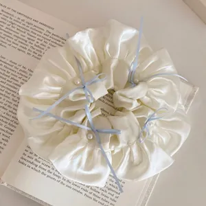 Chouchou Élégant En Satin Large Avec Nœuds En Ruban Bleu Clair Et Fausses Künstliche Perles Blanches Accessoire Cheveux Mode Pour Femmes Filles