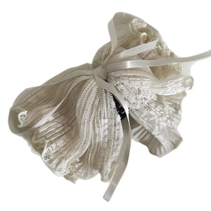 Vintage Korean style lace ribbon bow hair claw clip in cream white for women