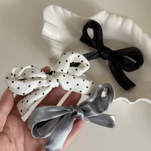 Barrette à Cheveux Nœud en Satin Élégante pour Femmes Doux Pois Couleur Unie Pince à Bec de Canard Accessoires Cheveux