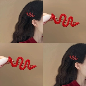 Fashion Alloy Rhinestone Snake Shaped Hair Clip Vintage Sparkling Crystal Side Clip For Women Daily Party Hair Accessory