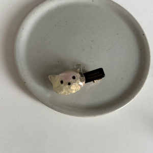 Pince à cheveux chat en acétate avec finition nacrée et lettrage doré fait à la main