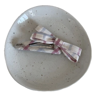 Barrette à cheveux avec nœud en dentelle à carreaux et pince bec de canard