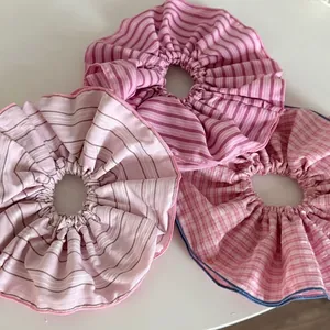 Scrunchies Grandi Coreani Rosa a Righe e Quadretti per Donna Elastici per Capelli in Tessuto con Volant Accessori per Capelli Versatili