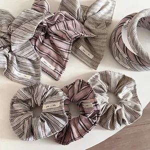 Koreanischer Stil Süßer Gestreifter Stoff Haarschmuck Handgefertigte Scrunchies Haarbänder Haarklammern Für Damen Mode Täglich Dekor