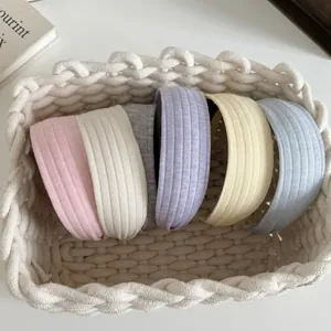 6er-Set bunte gestrickte breite Stirnbänder in Makronenfarben für einen hohen Haaransatz
