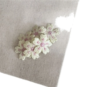 Barrettes à cheveux fleurs de cerisier brodées avec motifs tricotés pour femmes
