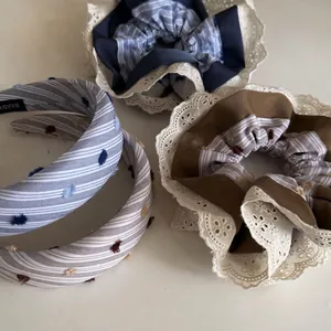 Vintage French Stripe Lace Scrunchie Pom Pom Headband Elegant Ruffle Hair Tie Flower Bud Headwear For Women Hair Accessory