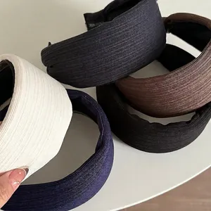 Damen Mode Breitrand Gerippte Textur Haarband Koreanischen Stil Rutschfest Handgemacht Stoff Stirnband Einfarbig Haarschmuck
