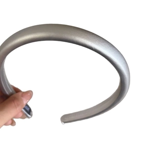 Eleganter silbergrauer Satin-Haarreif gepolstert mit elastischer U-Form für Damen