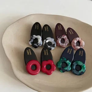 Set of 8 minimalist acetate floral hair clips with handmade France engraving