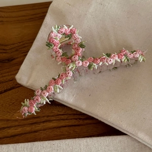 Pink rose floral embroidery on transparent resin claw clip in elegant French vintage style
