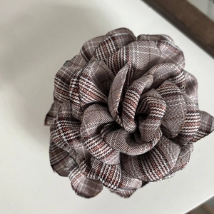 British plaid rose flower hair claw clip with brown fabric petals for women hairstyle