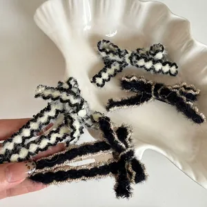 Korean Sweet Knitted Woolen Bow Hair Clip Handmade Checkerboard Striped BB Clip Temperament Side Fringe Clip Hair Accessories